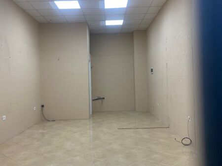 Negozio in affitto ad Astir 40 m2 !
