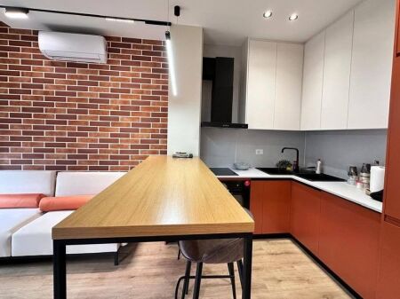 🏢 Appartamento 1+1 in AFFITTO 📍 Via Karl Gega – Nuovo Viale