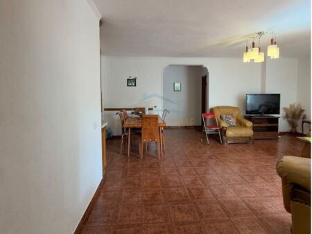 Shitet apartament 2+1 , Zogu i zi 100m2 neto  