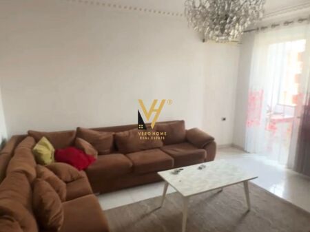 JEPET APARTAMENT 3+1 ME QERA RRUGA BERISHA, KAMEZ 35.000 LEKE