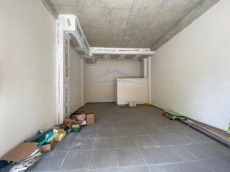 Qera, Ambient Biznesi, Rruga e Dibres, Tirane Empire67057