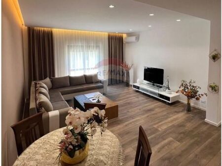 Shitet Apartament 2+1 – Rruga e Elbasanit, Tiranë