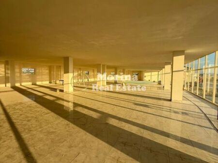 Qera | Ambjent Biznesi | Tapizë | 2000 €/muaj