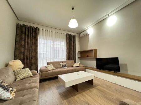 Apartament per shitje 1+1 te Liqeni i Thate