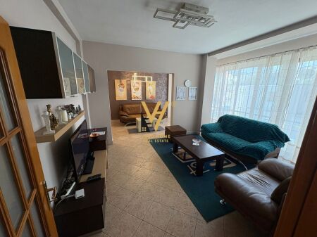 AFFITTASI APPARTAMENTO 2+1+2+BLK IN AFFITTO IN VIA BARDHYL 800 EURO