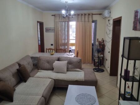 APARTAMENT ME QERA 2+1 PALLATI ME SHIGJETA 60.000 LEKE  FH-67628