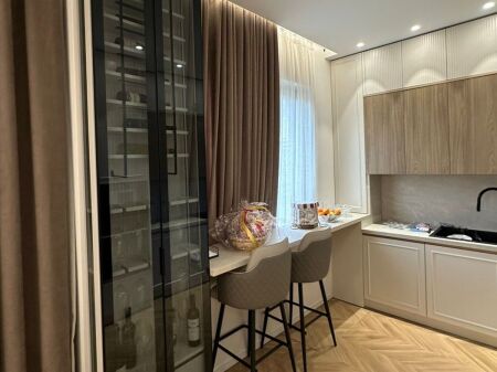 🏡 JEPET ME QIRA – VILË LUKSOZE | Vile Roses, Farkë