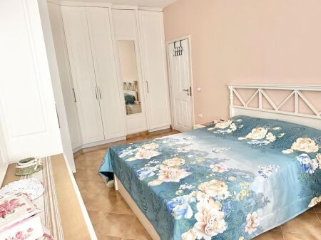 Jepet Me Qera Apartament 2+1+1 Ballkon