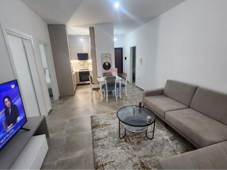 Apartament 2+1 per shitje,Paskuqan