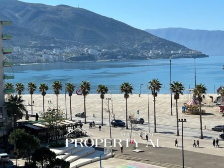 appartamento in vendita sul lungomare con vista mare