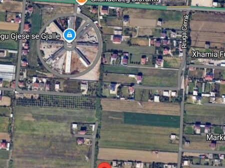 Toke per shitje Laknas OKAZION