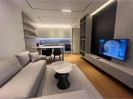 Apartament 1+1 per qira ne Porcelan!