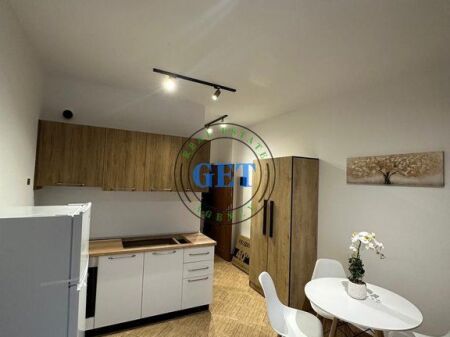 Shitet Garsoniere, Shkëmbi i Kavajës,Durres.