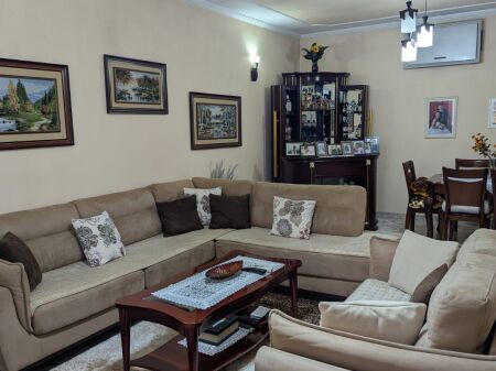 Shitet Vila 3 Kateshe 📍Jordan Misja, rruga Robert Naci