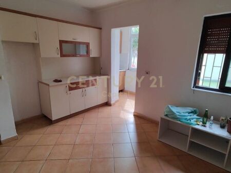 Japim me qira apartament per zyra te Shkolla e Baletit!