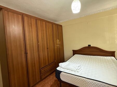 Qira, Hyrje private ,1+1+Post Parkimi, 300 Euro/muaj