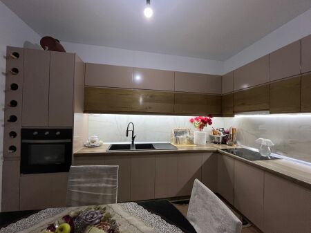 Apartment 2+1 for sale in Shkoze!