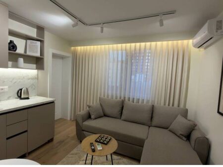 SHITEN 2 APARTAMENTE 1+1 TEK KRYQEZIMI 21 DHJETORIT !