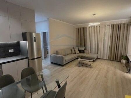 Affitto, Appartamento 1+1, Via Dibrës, Tirana.