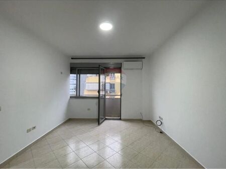 APPARTAMENTO 2+1 IN AFFITTO IN VIA KAVAJES