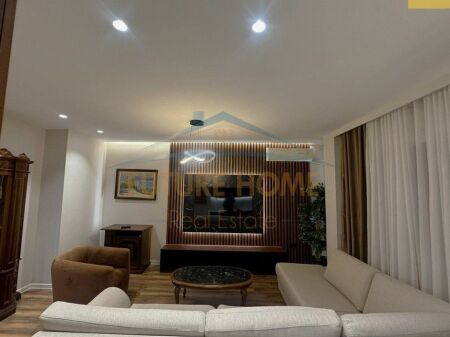 In vendita, Appartamento 2+1+2, Via Mine Peza, Tirana