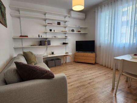 🌟 Prima volta in Affitto – Appartamento di Lusso 1+1 nel Cuore del Centro (📍Myslym Shyri – Taiwani) 60m² 4° Piano, Prezzo: 65,000Leke/Mese 🔥