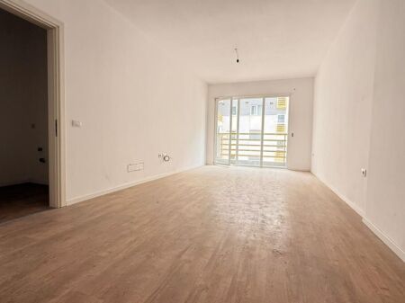 Apartament 1+1 per shitje ne Laprake