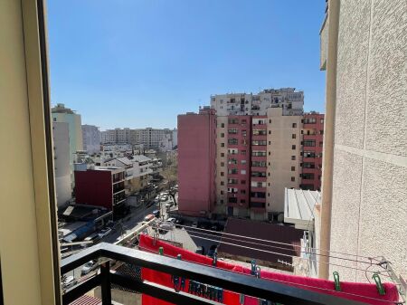 Apartament 2+1, 87.9m2,140.000 EURO (Durres,afer qendres )
