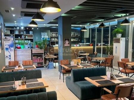 Fresku - JEPET ME QERA Bar/Restaurant 155m2 tek rruga "Muhamet Deliu"
