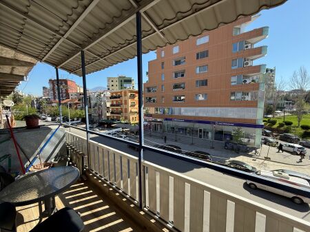 SHITEN, 2 x STUDIO  ISH STADIUMI DINAMO, TIRANË