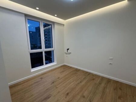 ZYRE ME QERA 58 M2 KOMUNA E PARISIT 1000 EURO FH-67705