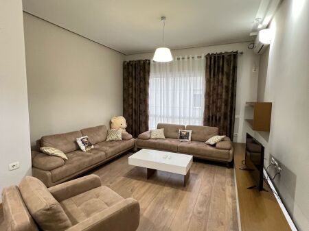 Apartament 1+1 per shitje tek Kopshti Botanik