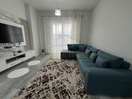 Qera, Apartament 2+1, Kompleksi Golden Park, Tiranë