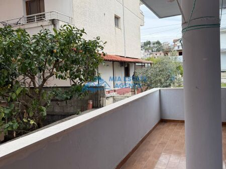 Apartament 1+1 për shitje në Golem