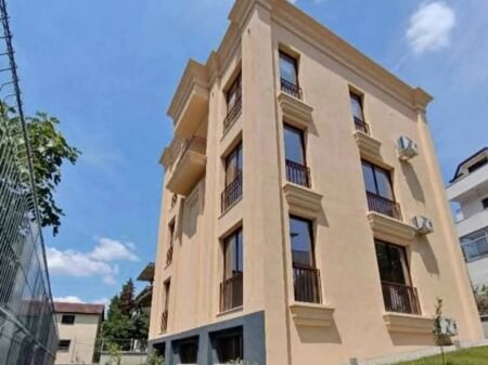 VILE ME QERA 3 KATE - PRANE SENATORIUMIT, TIRANE