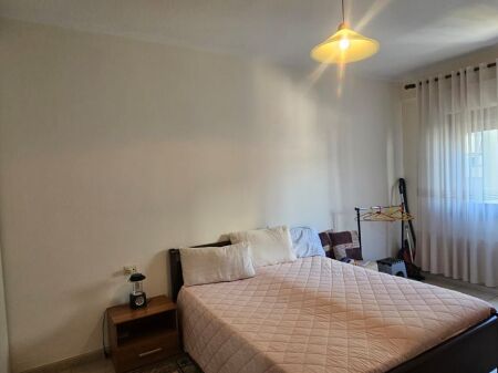 Apartament 1+1 / ballkon Komuna e Parisit