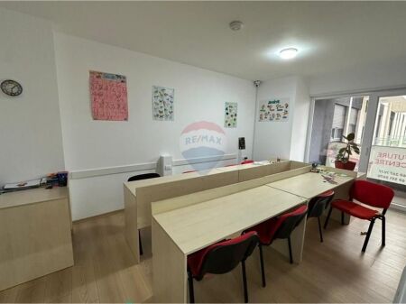 Apartament 3+1+2 për Shitje te Bulevardi i Ri