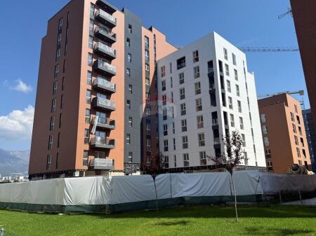 Apartament luksoz ne shitje tek Bulevardi i Ri!