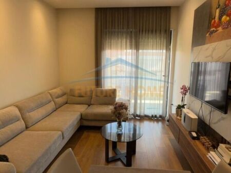Affitto, Appartamento 1+1, Complesso Delijorgji, Tirana
