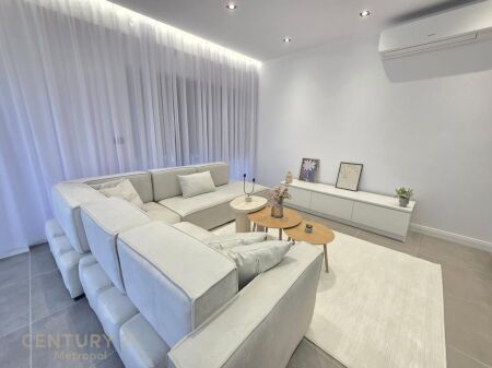 Appartamento moderno 3+1+2 in affitto nella Residenza Kodra e Diellit.