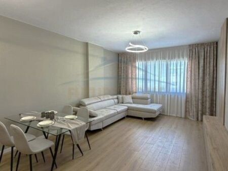 Shitet, Apartament 1+1, Unaza e Re