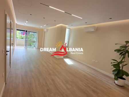 Business Premises for rent at Coin Tirana near Air Albania Stadium (ID 42611420)