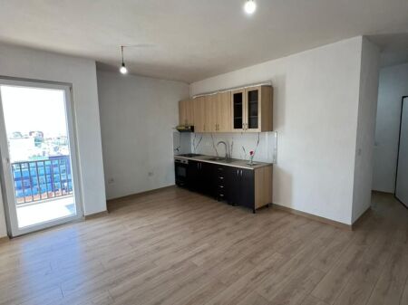 APARTAMENT ME QERA 2+1