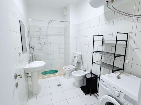 JEPET ME QERA APARTAMENT 2+1 TEK UJESJELLESI, DURRES