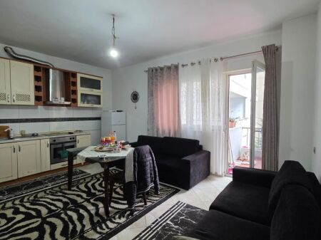 SHITET APARTAMENT 2+1+2 – RRUGA XHANFIZE KEKO, OXHAKU
