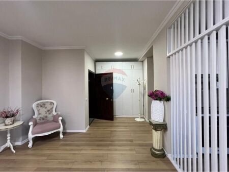 APARTMENT FOR RENT IN THE CENTER