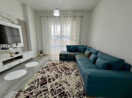 Qera, Apartament 2+1, Kompleksi Golden Park, Tiranë