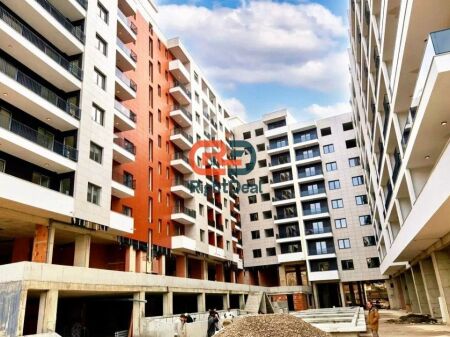 Okazion Kleringu !! Tek "Space City", Shitet Apartament 2+1+2, Me Planimetri Perfekte !!