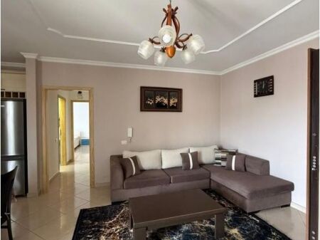 Apartament për qira 2+1 pranë Kopshtit Botanik