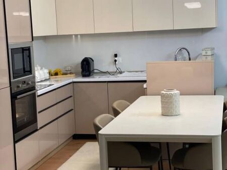 Affittasi appartamento 3+1+2 con parcheggio a Fiori Di Bosco